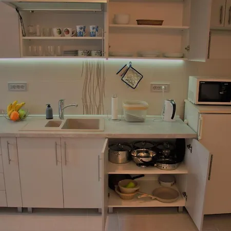 Spacious 2-Bedroom Apartment With Luxury Feel Novi Sad Exterior photo